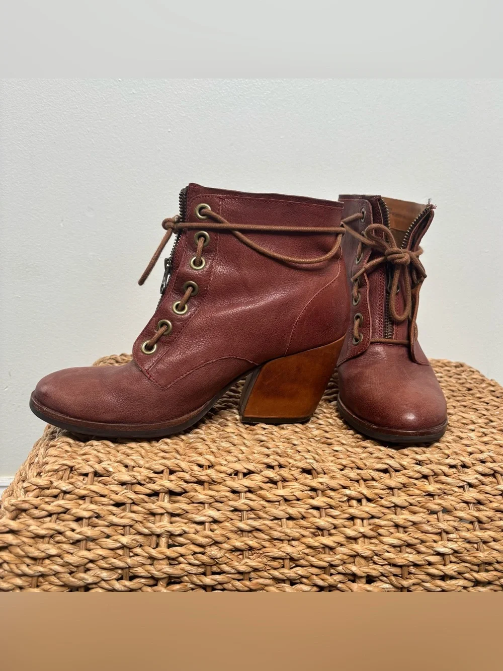 Kork Ease Kalpana Burgundy Leather Ankle Boots Size 7.5